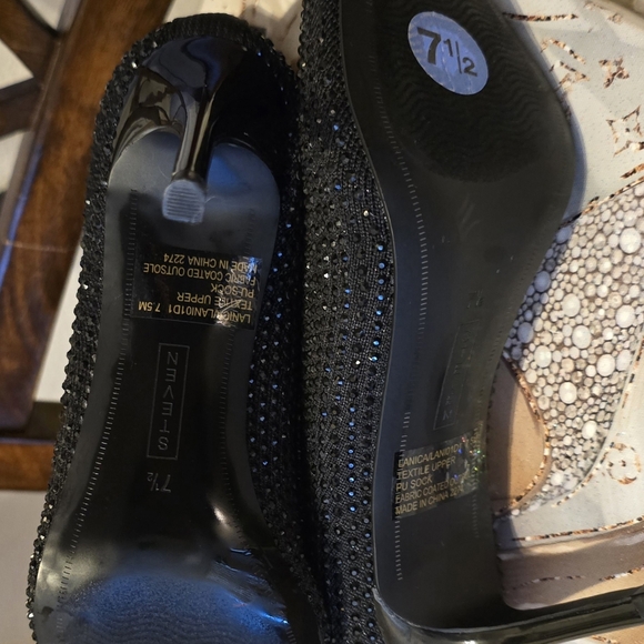 Womens Black Glitter Ankle Boots by BEBE Sz 7.5 NWT - Picture 4 of 7